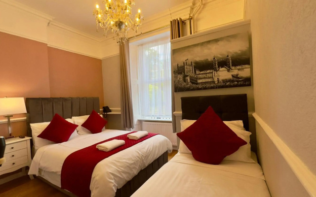 Classic Hyde Park Hotel