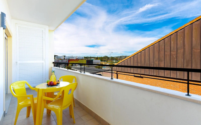 A05 - Luxury 1 Bed Fully Equipped with Pool