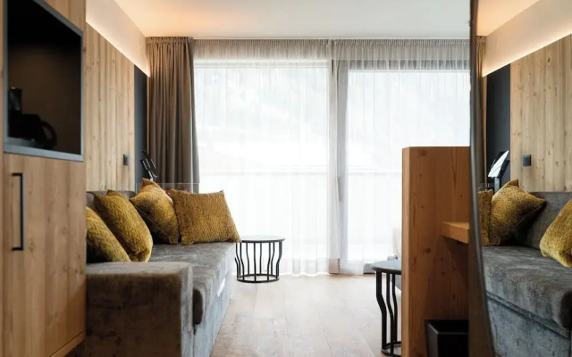 Dolomiti Exclusive your mountain suite