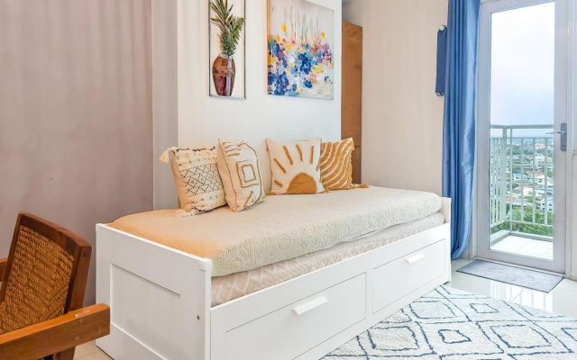 2-Bedroom QC SM North EDSA Condo Pool