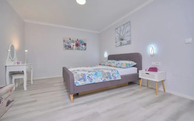 Beachfront Villa Mihovil With Direct Beach Access