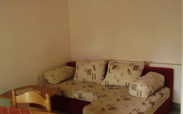 Apartments Larma