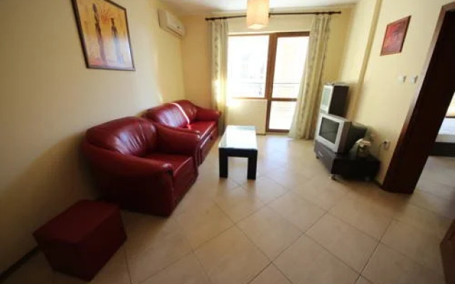 Menada Amadeus Apartment