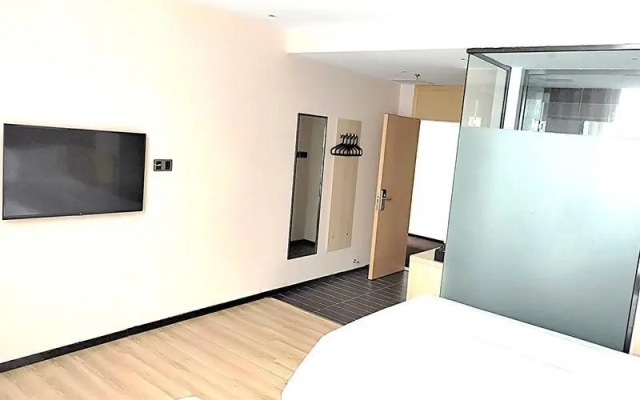 IU Hotel·Yangquan Xinjian Street Tianqiao