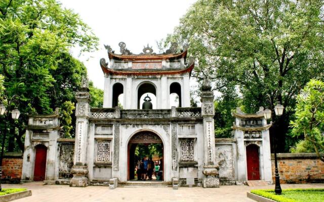 Hanoi Golden Hostel вид на фасад
