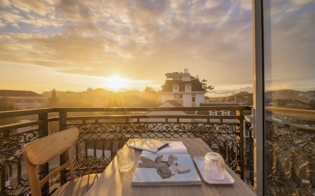 Bee Luxury Da Lat Hotel