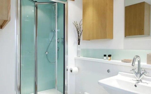 Blueprint Apartments-No 5 Doughty Street