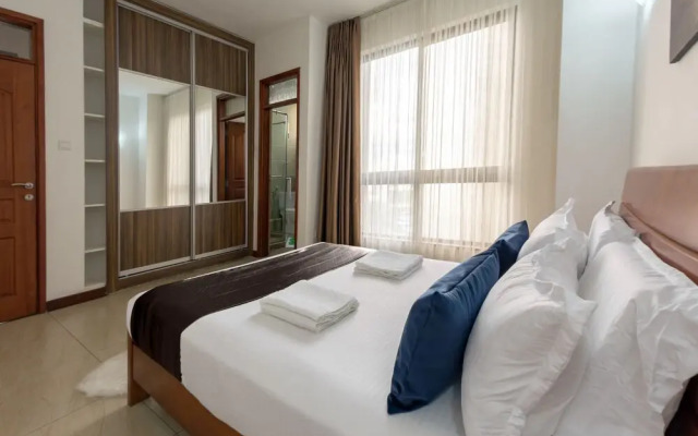 Myra Suites - Homes By Della