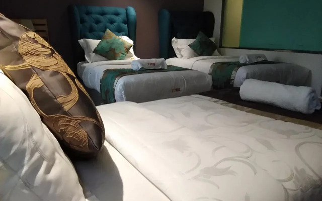 77 Boutique Hotel