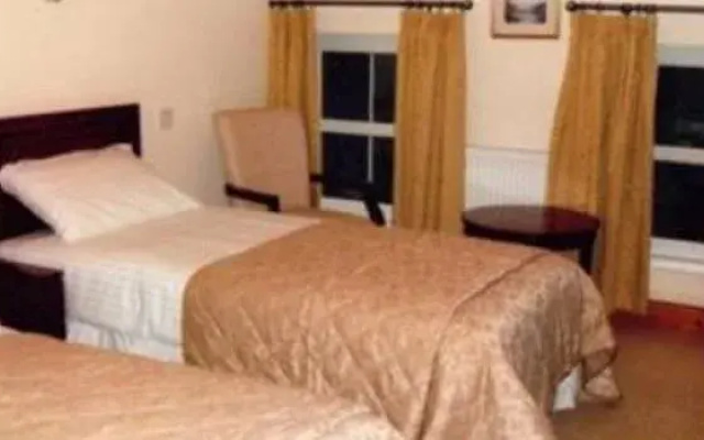 The Hollybrook Country Inn