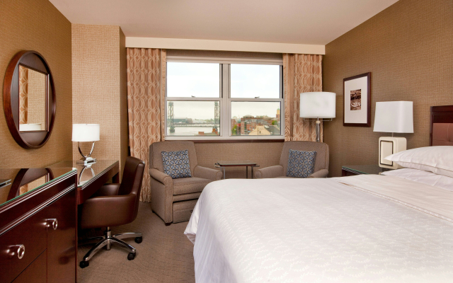 Sheraton Portsmouth Harborside Hotel