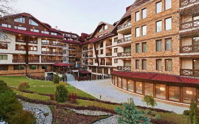 Regnum Bansko Apart Hotel & Spa Банско вид на фасад