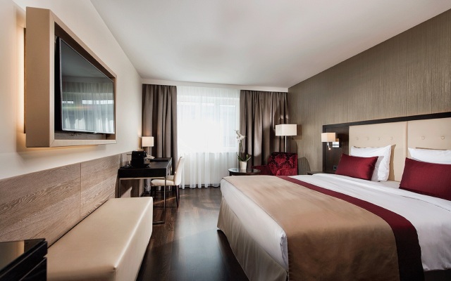 Отель Wyndham Grand Conference Center Зальцбург комната для гостей