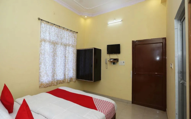 OYO 18324 Sahani Guest House