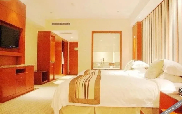 Iris Orchard All Suites Hotel (Tangshan Convention Center)