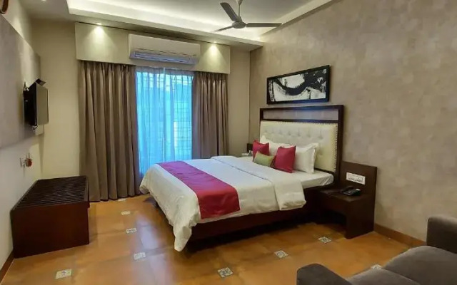 The Palm Aryan - a Boutique Hotel