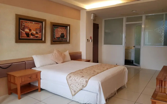 Haku Beach Days Inn