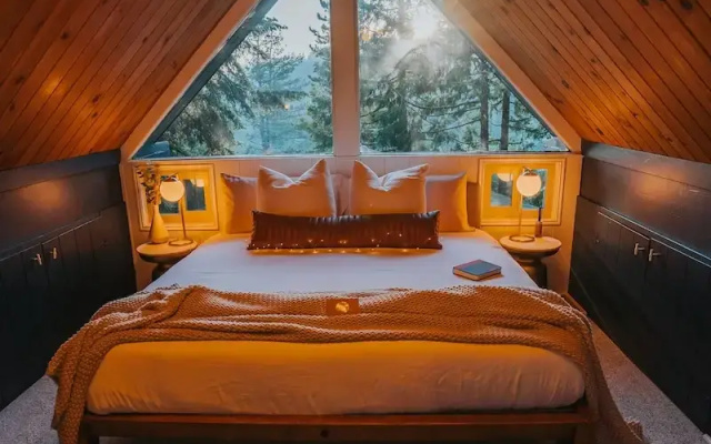 Lightfoot Cabin