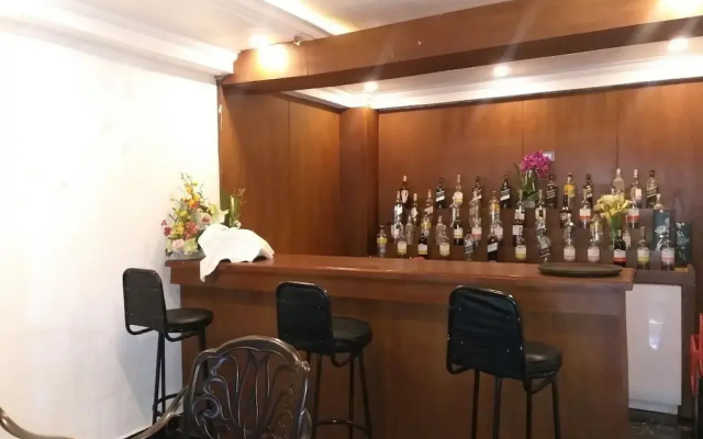 Royokasas Guest House Addis