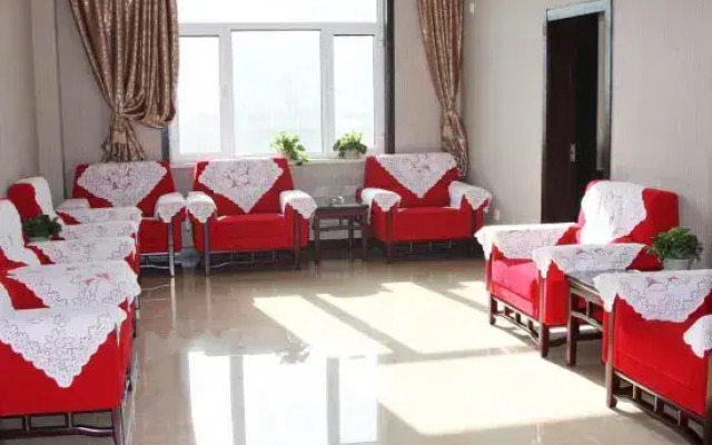Lanyi Holiday Hotel