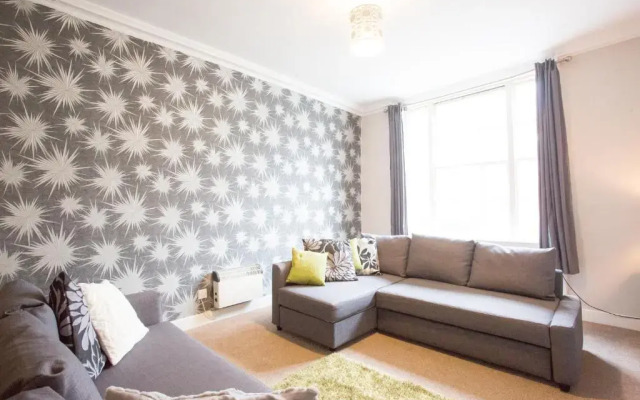 Bridge Street Apartment