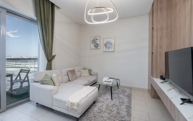 Lavish 2BR Apartment in Sobha Creek Vistas Reserve