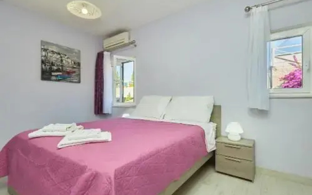 Apartments Kolorina
