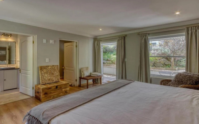 Explorer Guest House