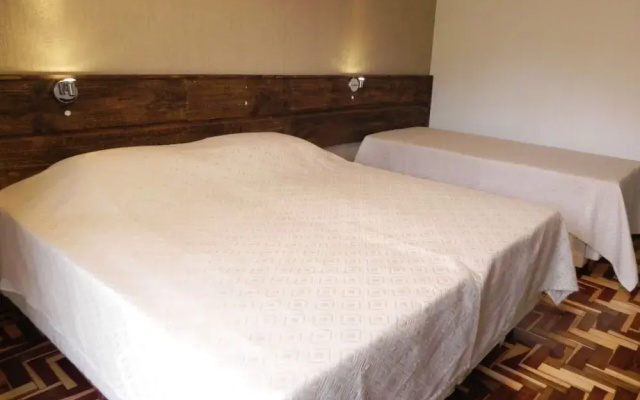 Hotel Mór