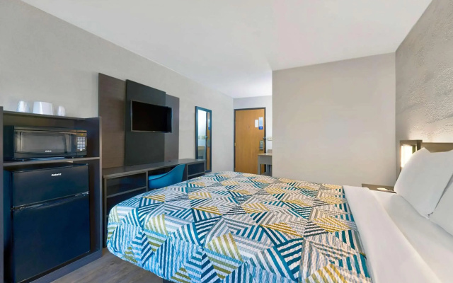 Howard Johnson Cedar Rapids