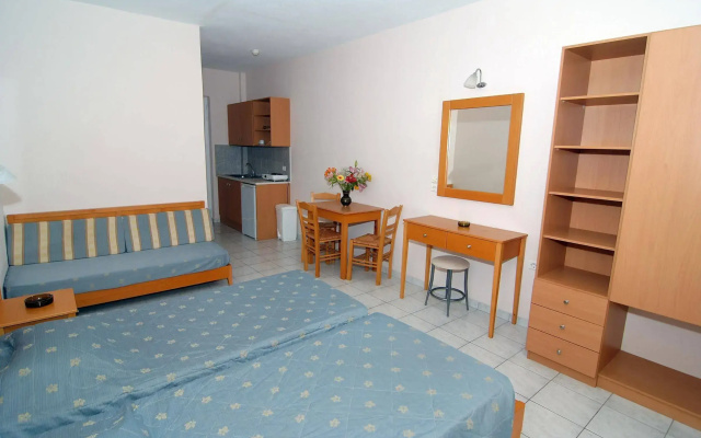 Iris Hotel