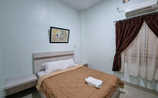 OYO 91170 Ayahanda Residence