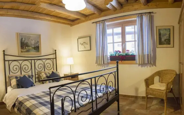 Cabin in Seefeld Near Ski Slopes & Mountains