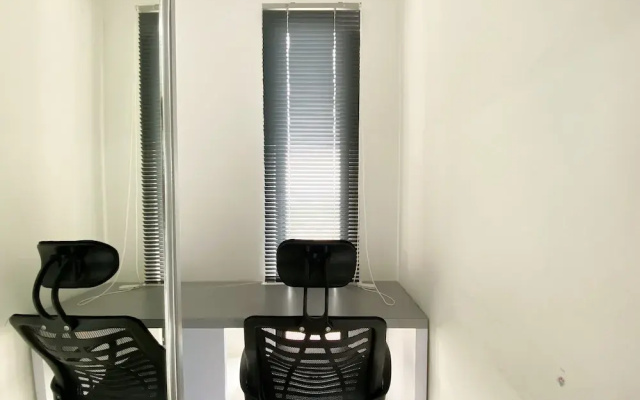 Cozy Stay Studio At Sayana Bekasi Apartment