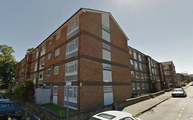 Peace Apartments-Brook House