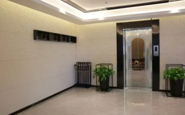 Homeinn Selected Hotel (Chuzhou Langya East Road Suning Plaza)