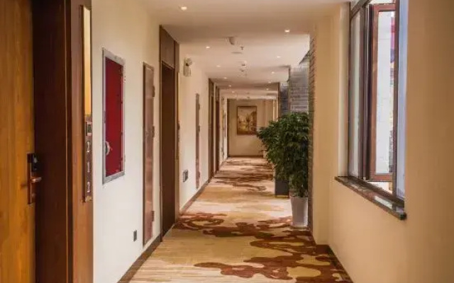 Dodo Jinyun Resort Hotel (Guiyang Tianhetan Branch)
