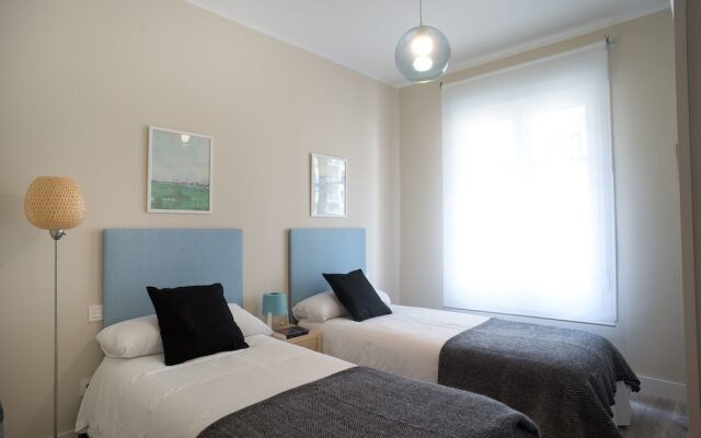 Отель San Diego - Iberorent Apartments Испания, Сан-Себастьян - отзывы, цены и фото номеров - забронировать отель San Diego - Iberorent Apartments онлайн комната для гостей
