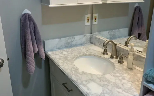 Cozy Stay in Kc Area