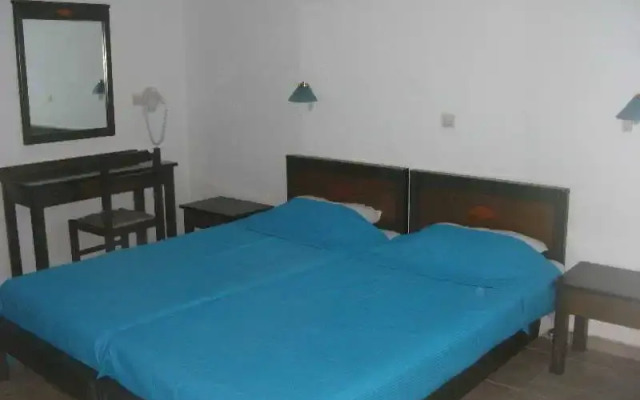 Romantica Hotel Apartments
