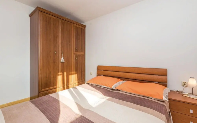 Beautiful Home in Banjol With Wifi and 2 Bedrooms