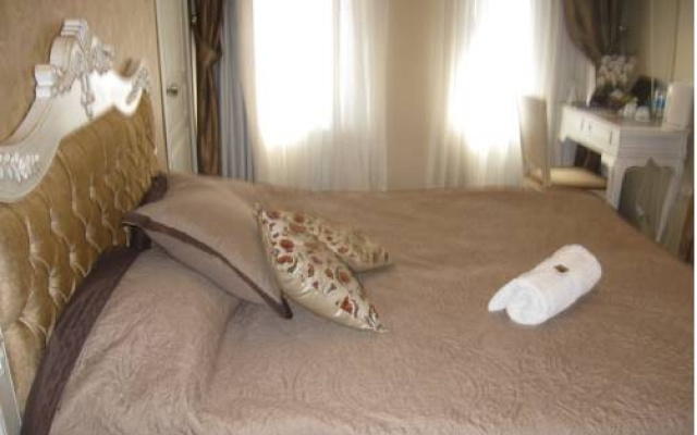 Home Culture Rooms € 60