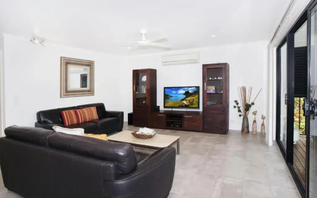 8 Springfield Avenue - Pet Friendly, Linen Included