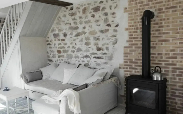 Gîte Sainte-Suzanne-et-Chammes, 3 pièces, 4 personnes - FR-1-600-192