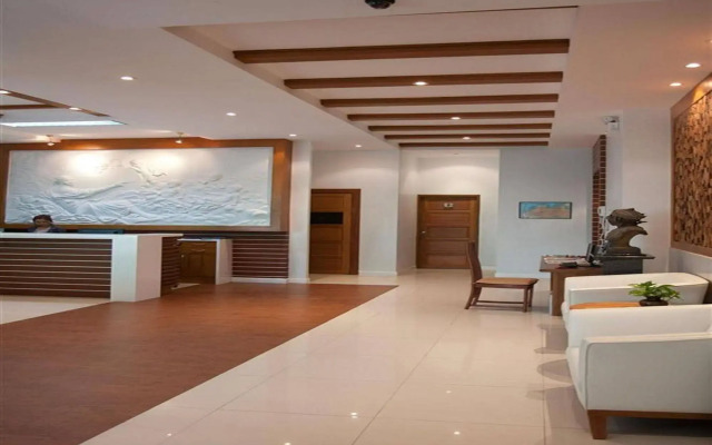 Royal Beach View Suites