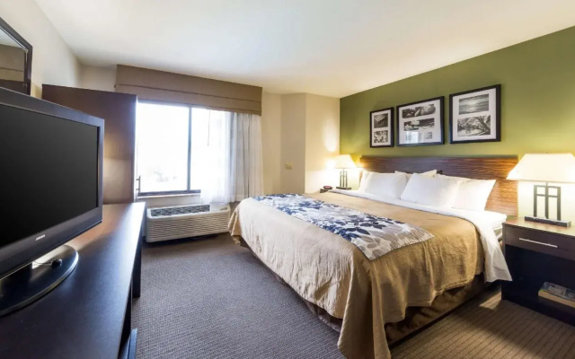 Sky Harbor Airport Inn