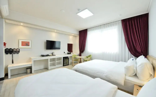 Gwangju Tourist Hotel
