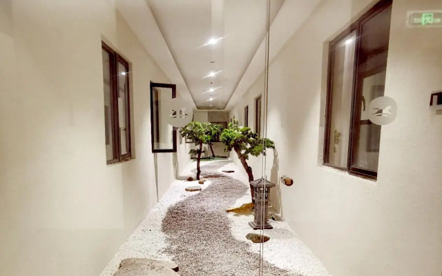 Hanting Hotel Huzhou Yishang Street