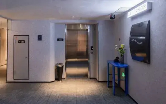 Jining Wanda Plaza Taibailou Road Light Residence Hotel