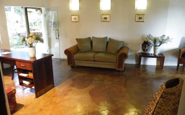 Kwena Chalets
